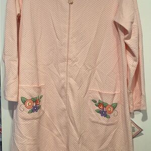 Mary Engelbreit Light Pink Floral Pocket Robe